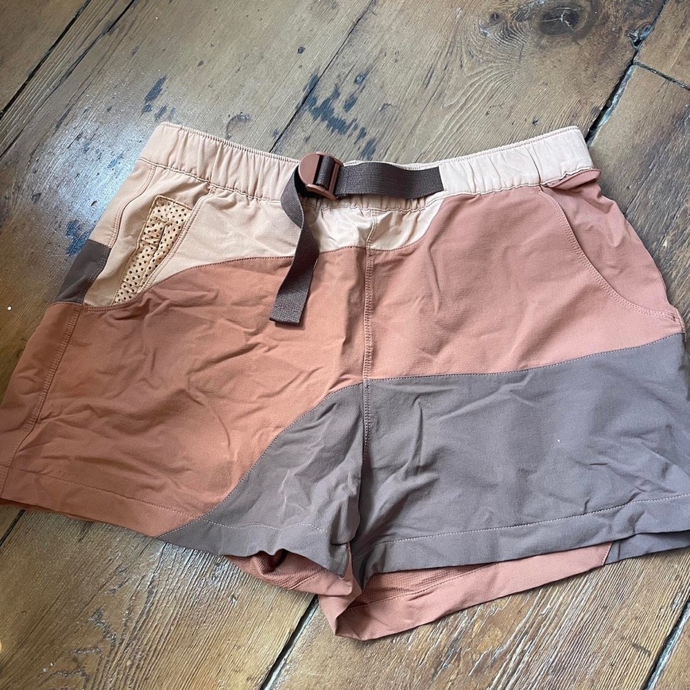 Outdoor Voices Women's Earthy Tone Cargo Shorts
